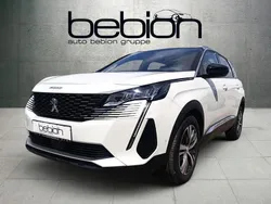 Perlmutt weiss Gebraucht 2023 Peugeot 5008 Allure Van / Kleinbus | 31.880 € (Etwas zu teuer)