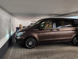 Braun Gebraucht 2016 Mercedes V250 Avantgarde Edition Van / Kleinbus | 30.999 € (Superpreis)