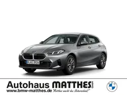 Grau Neu 2025 BMW 120 Kleinwagen | 34.449 € (Guter Preis)
