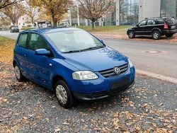 Blau Gebraucht 2009 VW Polo Refresh Kleinwagen | 2.499 € (Fairer Preis)