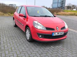 Rot Gebraucht 2007 Renault Clio II Expression Limousine | 2.000 € (Fairer Preis)