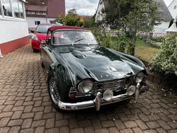 Grün Gebraucht 2025 Triumph TR4 Cabrio | 28.000 €