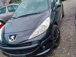 Schwarz Gebraucht 2006 Peugeot 207 Limousine | 1.499 € (Guter Preis)