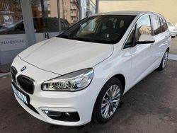 Weiß Gebraucht 2018 BMW 218 Gran Tourer Luxury Line Van / Kleinbus | 8.499 € (Guter Preis)