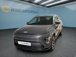 Grau Gebraucht 2023 Hyundai Kona SUV | 39.899 € (Etwas zu teuer)