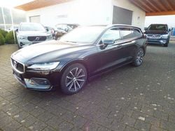 Schwarz Gebraucht 2020 Volvo V60 Momentum Kombi | 22.500 € (Superpreis)