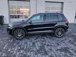 Schwarz Gebraucht 2015 VW Tiguan LOUNGE SUV | 9.370 € (Fairer Preis)