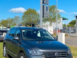 Grau Gebraucht 2022 VW Tiguan Allspace Life SUV | 34.990 € (Fairer Preis)