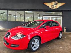 Rot Gebraucht 2008 Seat Leon Reference Limousine | 3.450 €