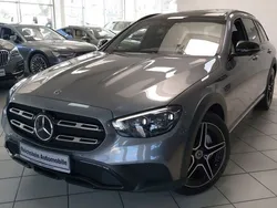 Selenitgrau (metallic) Gebraucht 2020 Mercedes E400 AMG Kombi | 43.979 € (Etwas zu teuer)