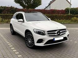 Weiß Gebraucht 2015 Mercedes GLC250 AMG line SUV | 26.400 € (Fairer Preis)