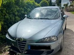 Blau Gebraucht 2006 Alfa Romeo 147 Distinctive Kleinwagen | 4.500 €
