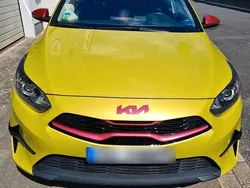 Gelb Gebraucht 2022 Kia Ceed Limousine | 19.500 € (Fairer Preis)