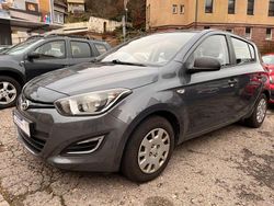 Grau Gebraucht 2014 Hyundai i20 Edition Limousine | 5.995 € (Fairer Preis)