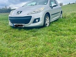 Silber Gebraucht 2010 Peugeot 207 Kleinwagen | 2.800 €