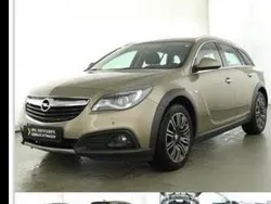 Grün Gebraucht 2015 Opel Insignia Country Tourer Kombi | 12.500 € (Teuer)