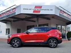 Rot Gebraucht 2020 Volvo XC40 R-Design SUV | 29.990 € (Fairer Preis)