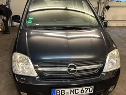 Schwarz Gebraucht 2005 Opel Meriva Edition Van / Kleinbus | 700 € (Fairer Preis)