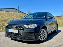Grau Gebraucht 2022 Audi A1 Sportback Advanced Kleinwagen | 24.500 € (Guter Preis)