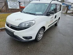 Weiß Gebraucht 2015 Fiat Doblò Van / Kleinbus | 3.999 € (Fairer Preis)