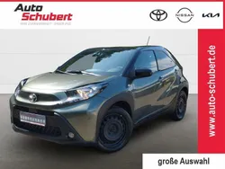 6w4)/ black mica (209) (gruen Gebraucht 2022 Toyota Aygo Pulse Kleinwagen | 13.990 € (Guter Preis)