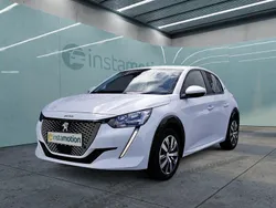 Weiß Gebraucht 2021 Peugeot e-208 Active Kleinwagen | 15.449 € (Guter Preis)