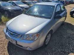 Silber Gebraucht 2005 Kia Cerato LX Limousine | 2.270 € (Fairer Preis)
