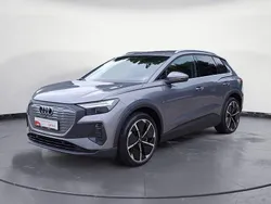 Grau Gebraucht 2024 Audi Q4 e-tron Ambiente SUV | 40.930 € (Guter Preis)