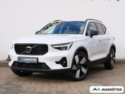 Weiss Gebraucht 2022 Volvo XC40 Plus SUV | 35.990 € (Etwas zu teuer)