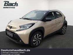 Ginger beige / schwarz Gebraucht 2025 Toyota Aygo X SUV | 19.050 €