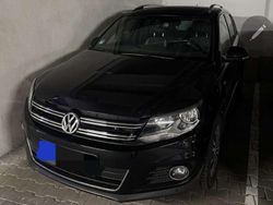 Schwarz Gebraucht 2014 VW Tiguan Sportline SUV | 14.000 € (Teuer)