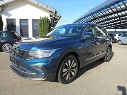 Blau Gebraucht 2024 VW Tiguan Move SUV | 33.500 € (Fairer Preis)