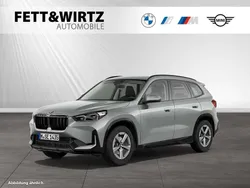 Spacesilber metallic Gebraucht 2025 BMW X1 Shadowline SUV | 39.800 € (Guter Preis)