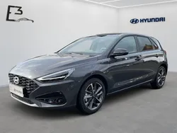 Grau Gebraucht 2024 Hyundai i30 Advantage Limousine | 22.490 € (Etwas zu teuer)