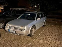 Silber Gebraucht 2004 VW Golf IV Kombi | 1.000 € (Guter Preis)