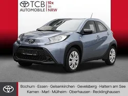 Celestite grey metallic Gebraucht 2024 Toyota Aygo Business Edition Kleinwagen | 15.399 € (Guter Preis)