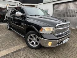 Mitternachtsschwarzmet. Gebraucht 2017 Dodge Ram Abholung | 29.990 € (Guter Preis)