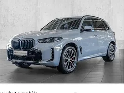 Grau Gebraucht 2024 BMW X5 M Sport SUV | 77.495 € (Superpreis)
