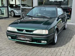 Grün Gebraucht 1994 Renault 19 Cabrio | 2.990 €