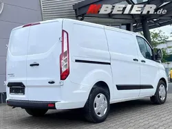 Weiß (frostweiß) Gebraucht 2023 Ford Transit Custom Trend Van | 24.502 €