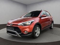 Orange Gebraucht 2016 Hyundai i20 Active Limousine | 10.990 € (Fairer Preis)