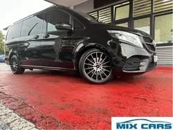 Schwarz Gebraucht 2021 Mercedes V300 AMG line Van / Kleinbus | 50.740 € (Superpreis)