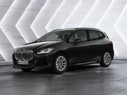Black sapphire Neu 2025 BMW 225 Active Tourer M Sport Van / Kleinbus | 50.690 € (Fairer Preis)