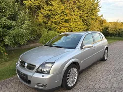 Silber Gebraucht 2005 Opel Signum Kombi | 3.490 € (Teuer)