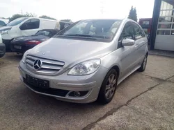 Silber Gebraucht 2006 Mercedes B180 Van / Kleinbus | 3.990 € (Fairer Preis)