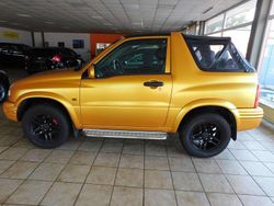 Schwarz Gebraucht 2002 Suzuki Grand Vitara SUV | 5.350 € (Fairer Preis)