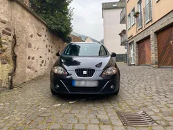 Schwarz Gebraucht 2010 Seat Altea XL Van / Kleinbus | 2.500 € (Fairer Preis)