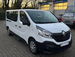 Weiß Gebraucht 2016 Renault Trafic Expression Van / Kleinbus | 21.999 €