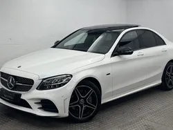 Weiß Gebraucht 2021 Mercedes C300 AMG Limousine | 35.900 € (Fairer Preis)