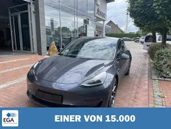 Grau metallic Gebraucht 2022 Tesla Model 3 Long Range Limousine | 30.420 € (Etwas zu teuer)